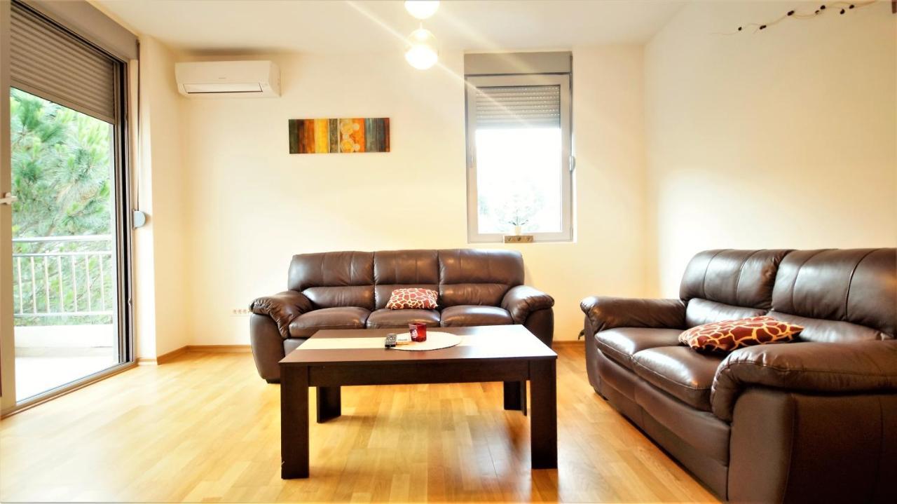 Pavlina Apartments Будва Екстер'єр фото