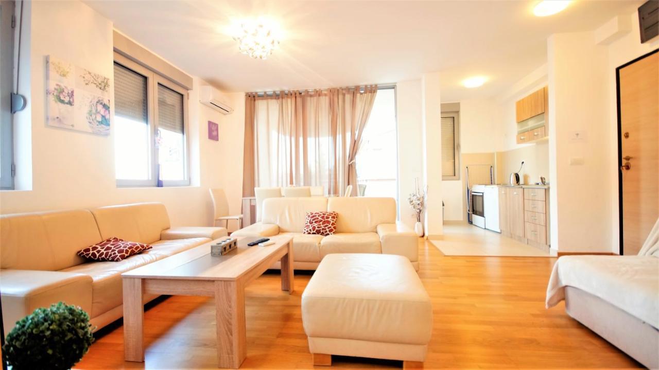 Pavlina Apartments Будва Екстер'єр фото