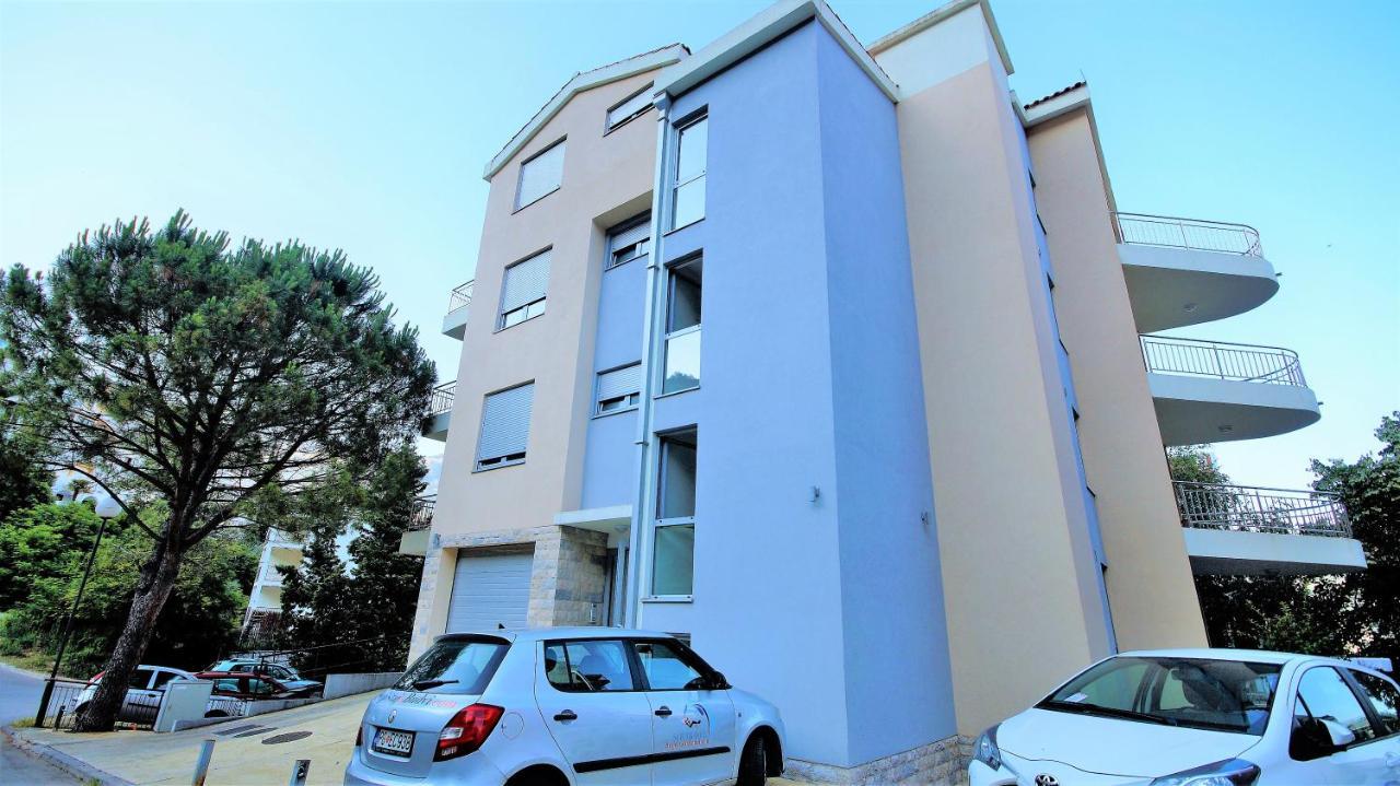 Pavlina Apartments Будва Екстер'єр фото